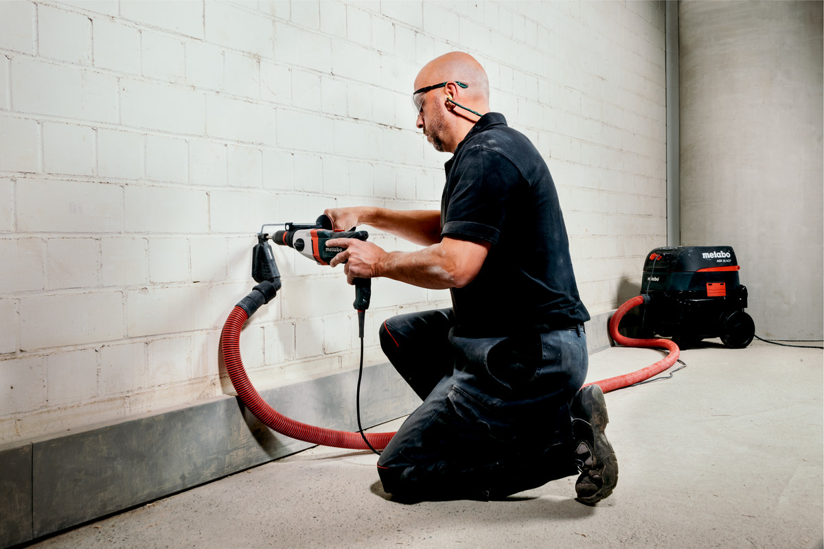 Metabo SBEV 1300-2 S 1300 Watt Electronic Two-Speed Impact Drill 600786500 - Image 5