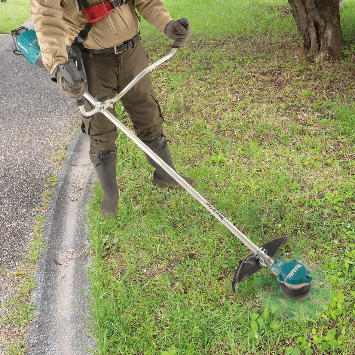 Makita UR002GT101 40V Max Brushless 5.0Ah Lithium-Ion Cordless U-Handle Mobile Line Trimmer Combo Kit - Image 5