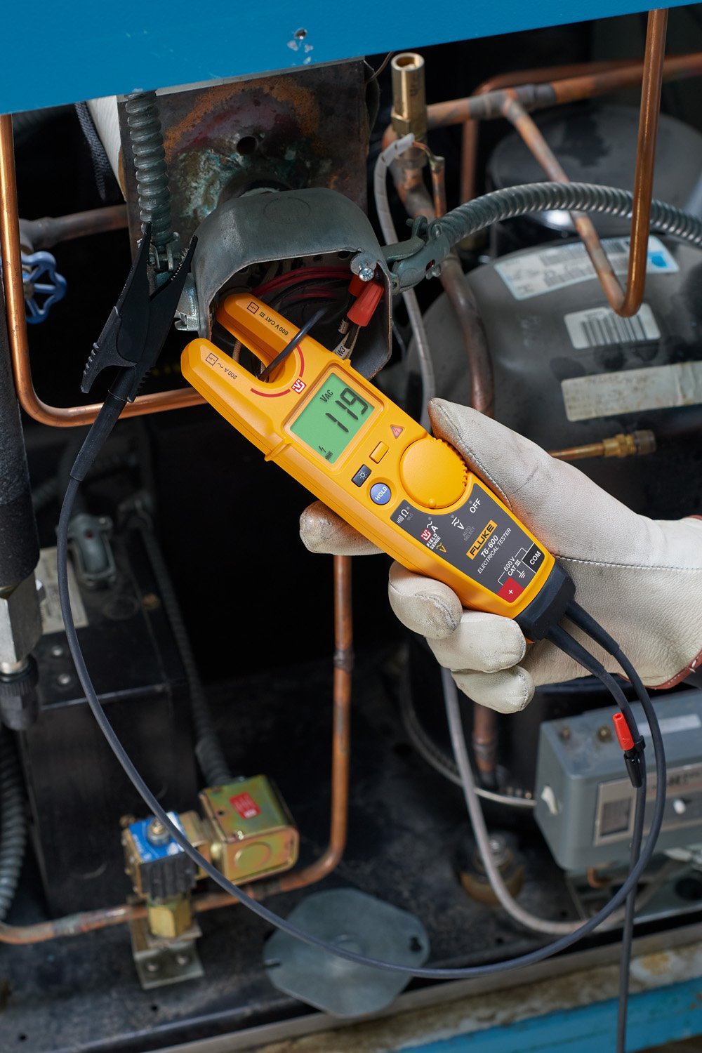 Fluke T6-600 600V Electrical Tester with Field Sense Technology - Image 9