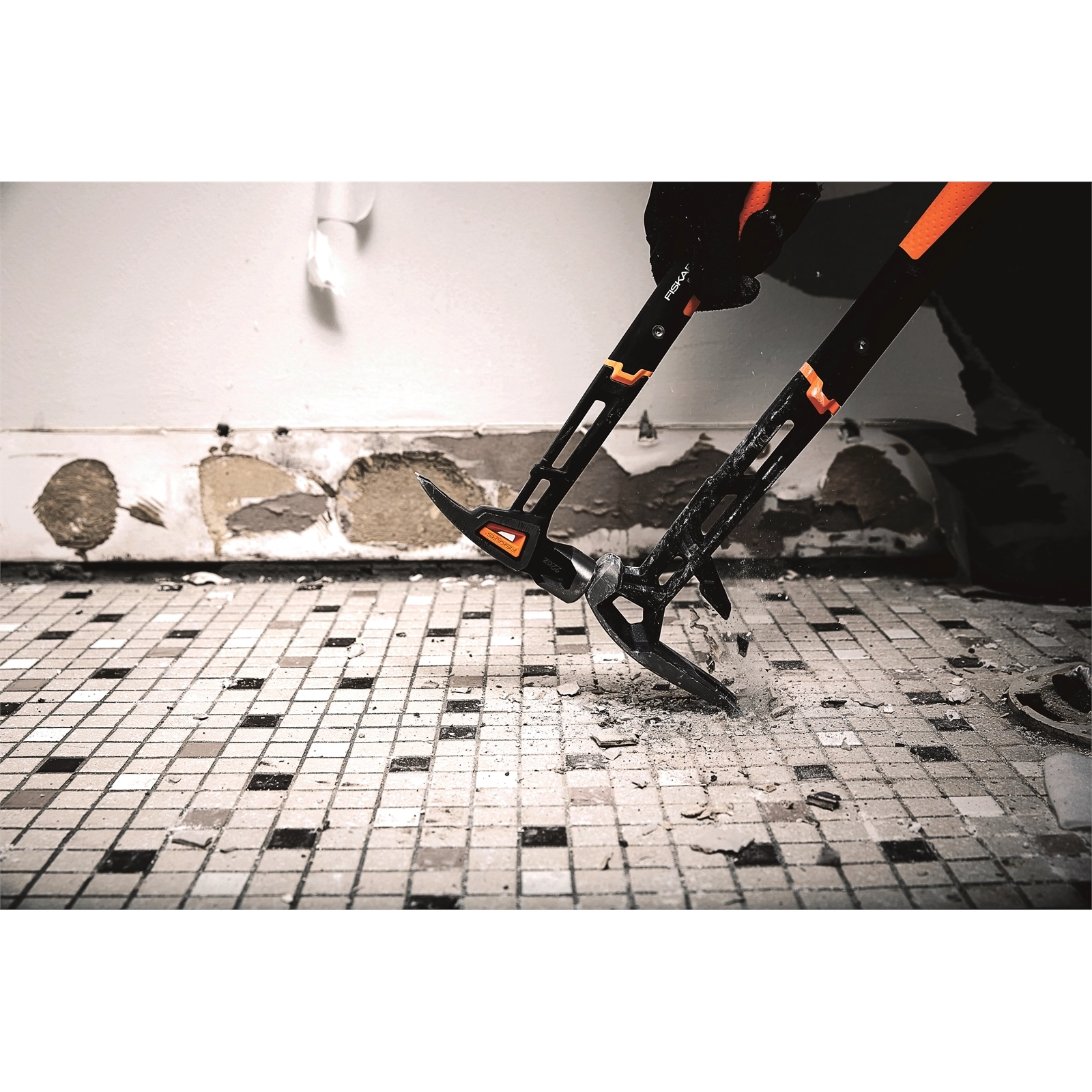 Fiskars 1028562 Pro IsoCore™ Demolition Tool 18" 1.4kg - Image 6