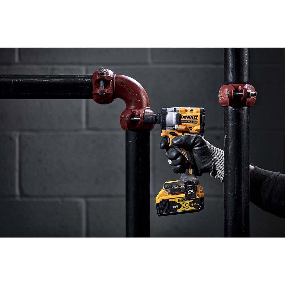 DeWALT DCF921N-XJ 18V XR Lithium-Ion Brushless 1/2? Square Drive Compact Impact Wrench Hog Ring ? Bare Tool - Image 4