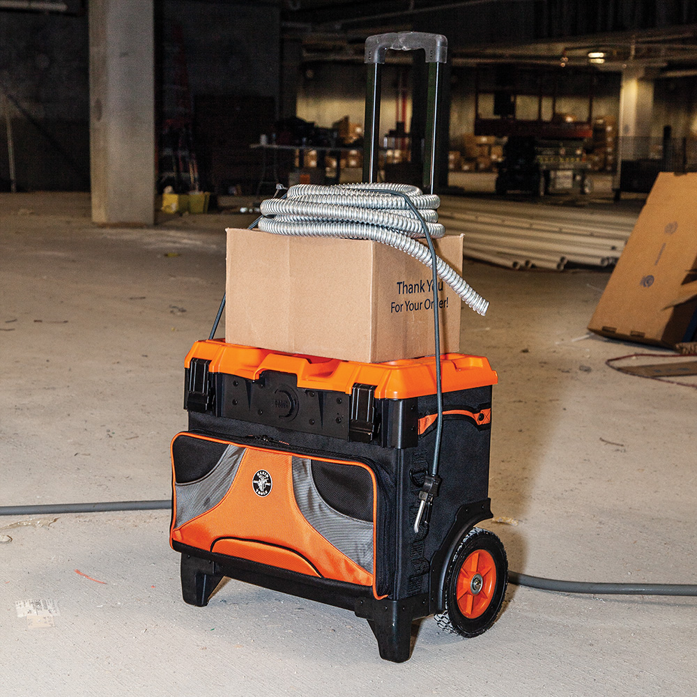 KLEIN Tools A-55473RTB Tradesman Pro™ Tool Master Rolling Tool Bag 19 Pockets 57.2cm - Image 9