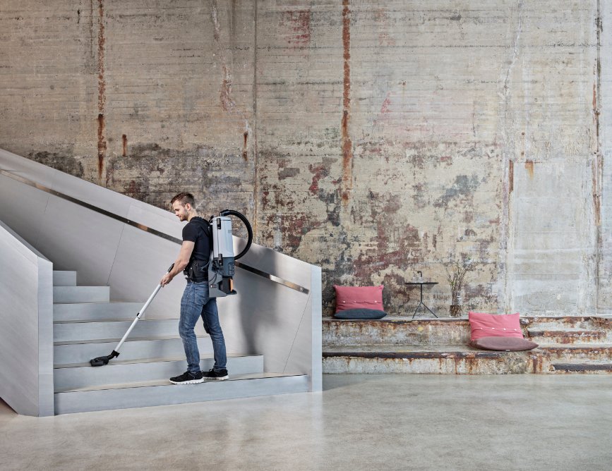 Nilfisk GD5 Battery Commercial Backpack Efficient Cleaning Vacuum Cleaner 41600840 - Image 7