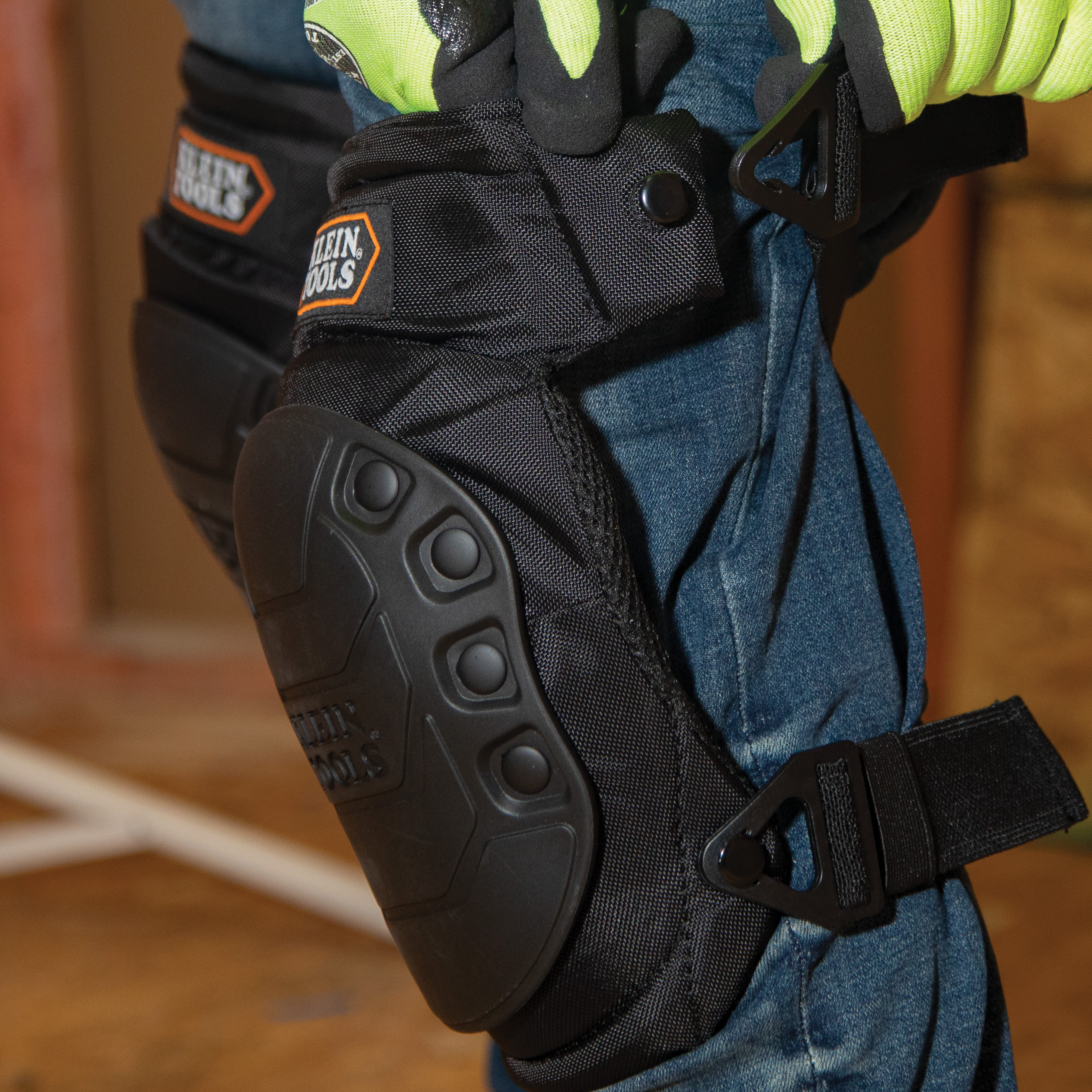 KLEIN Tools A-60344 Hinged Knee Pads - Image 12